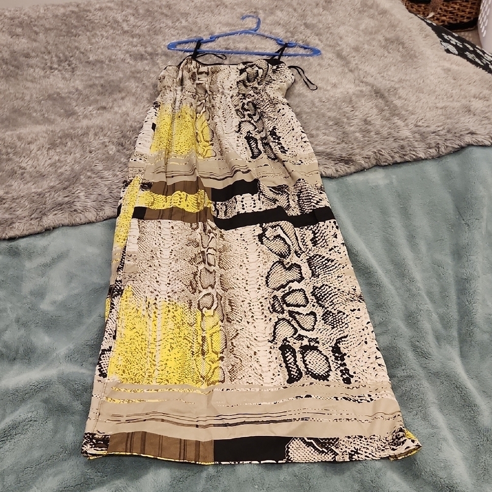 Vince Camuto Beige and Black Snake Print Maxi Dress Size XS!